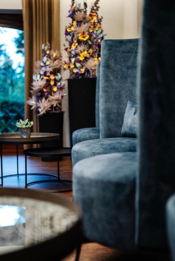 Hotel Steineweiher St. Vith ภายนอก รูปภาพ