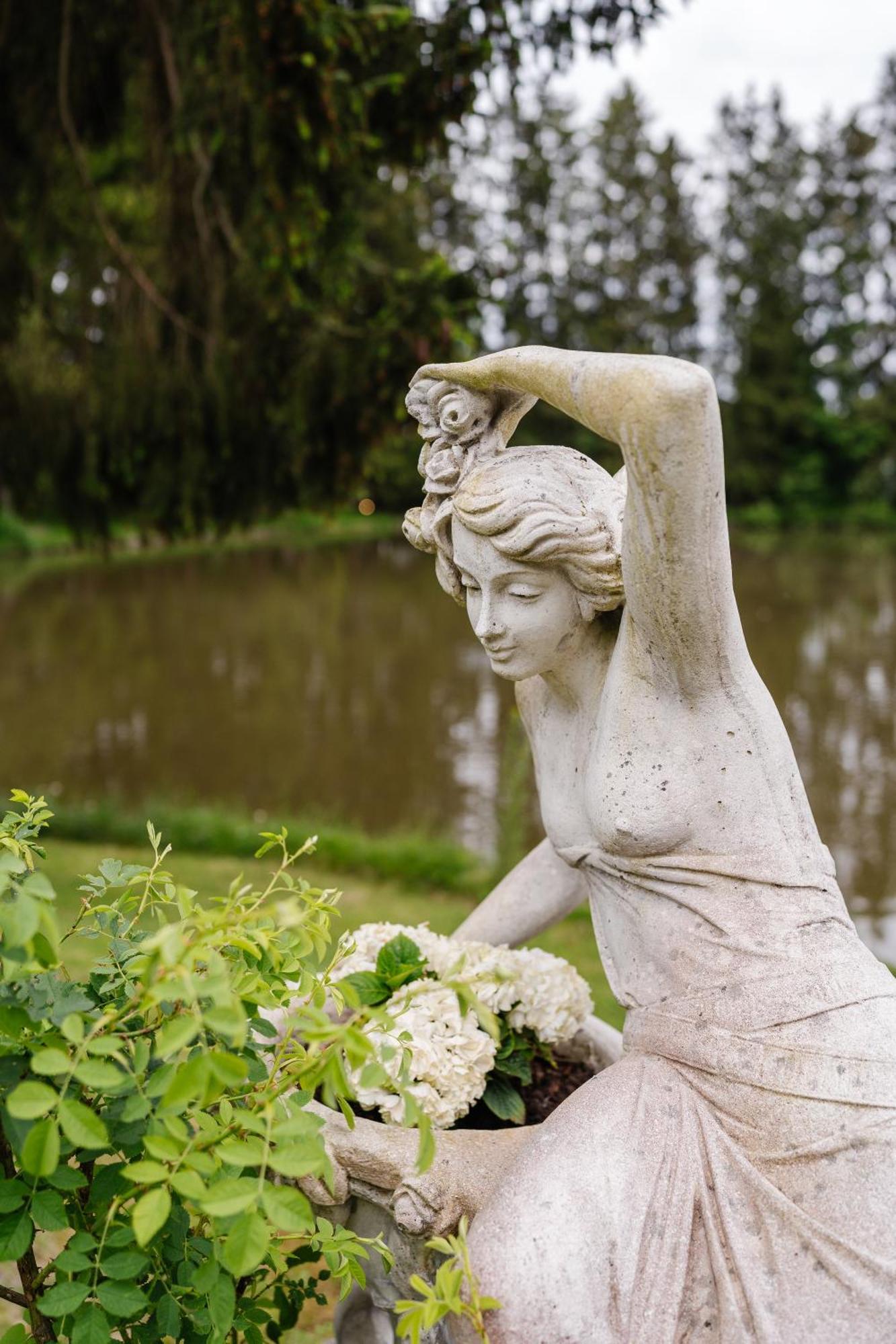 Hotel Steineweiher St. Vith ภายนอก รูปภาพ