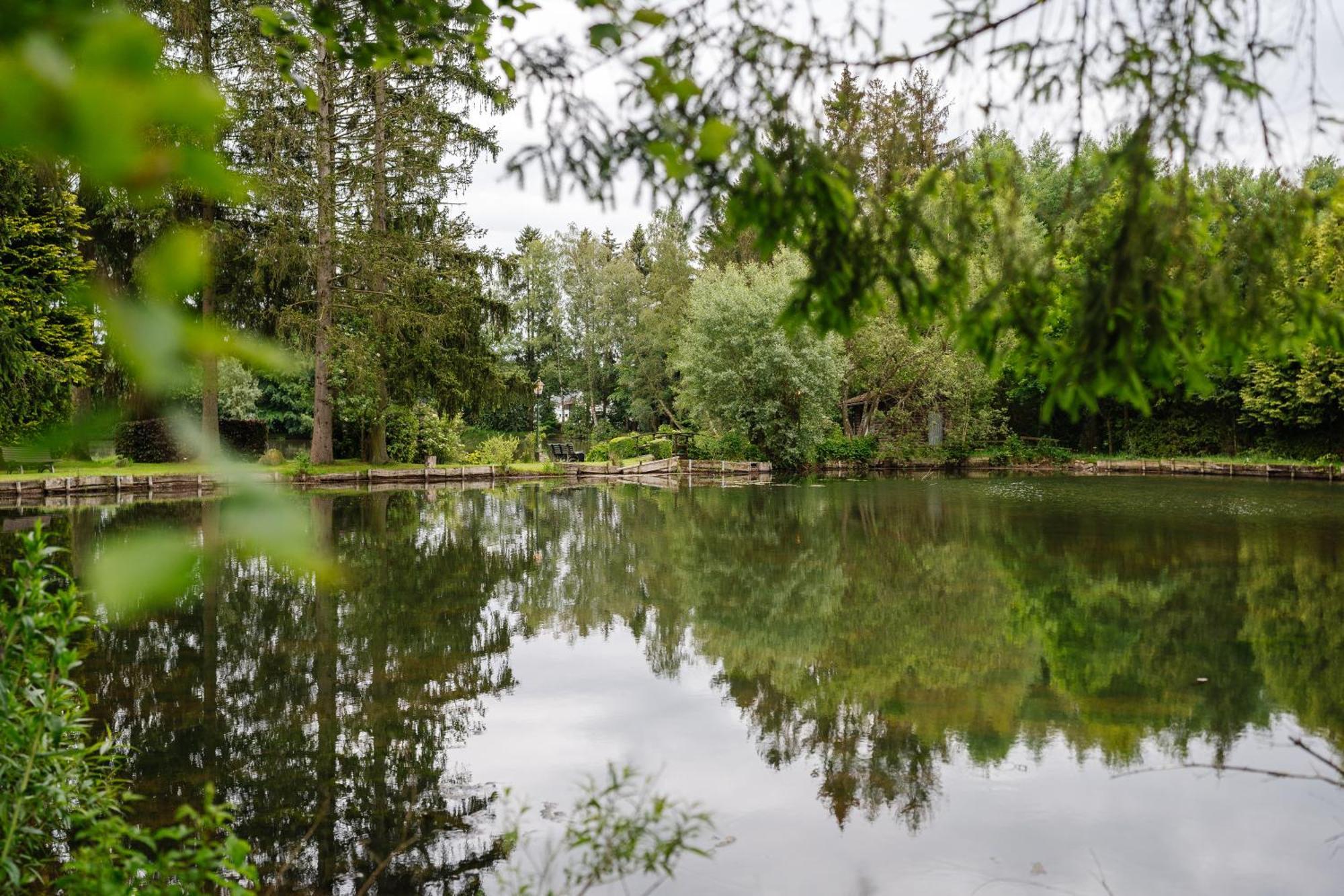 Hotel Steineweiher St. Vith ภายนอก รูปภาพ